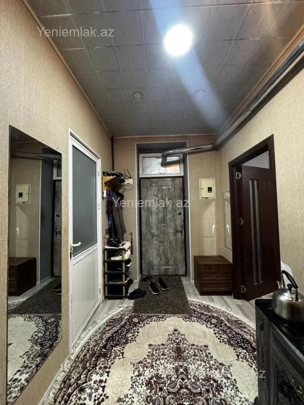 Satılır 3 otaqlı köhnə tikili 70 m²