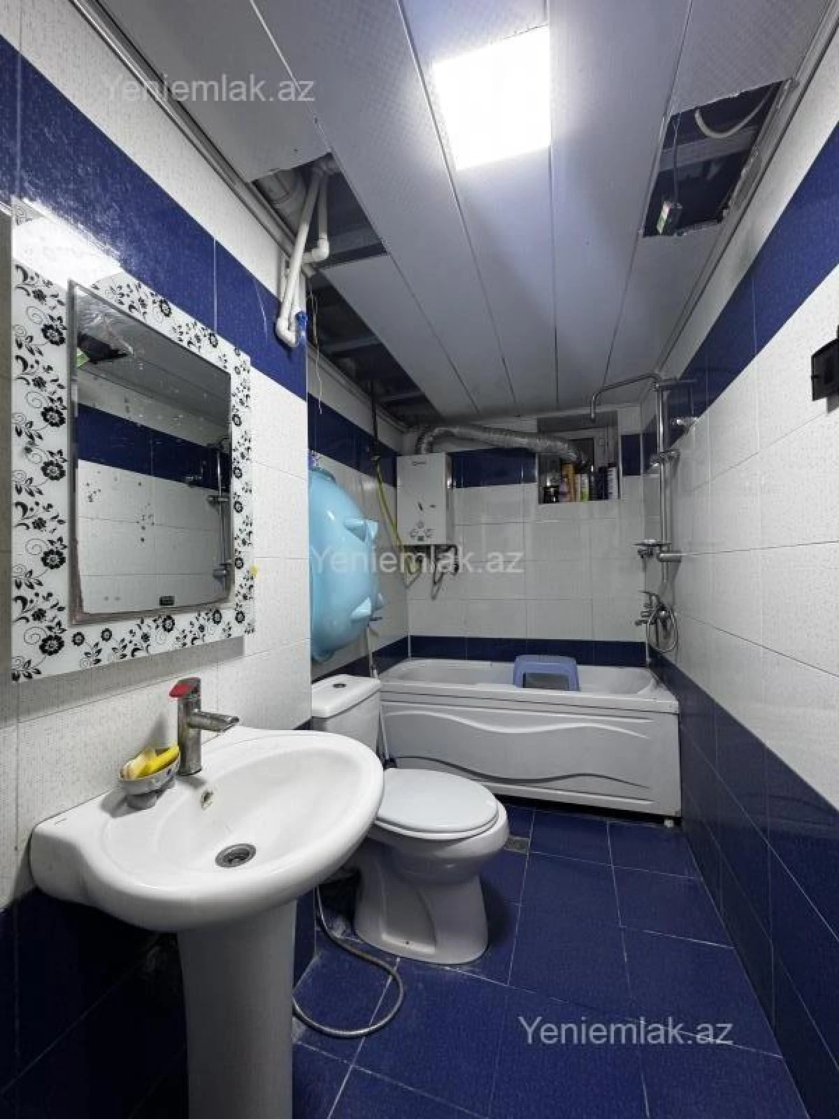 Satılır 3 otaqlı köhnə tikili 70 m²