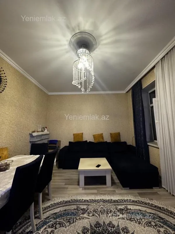 Satılır 3 otaqlı köhnə tikili 70 m²