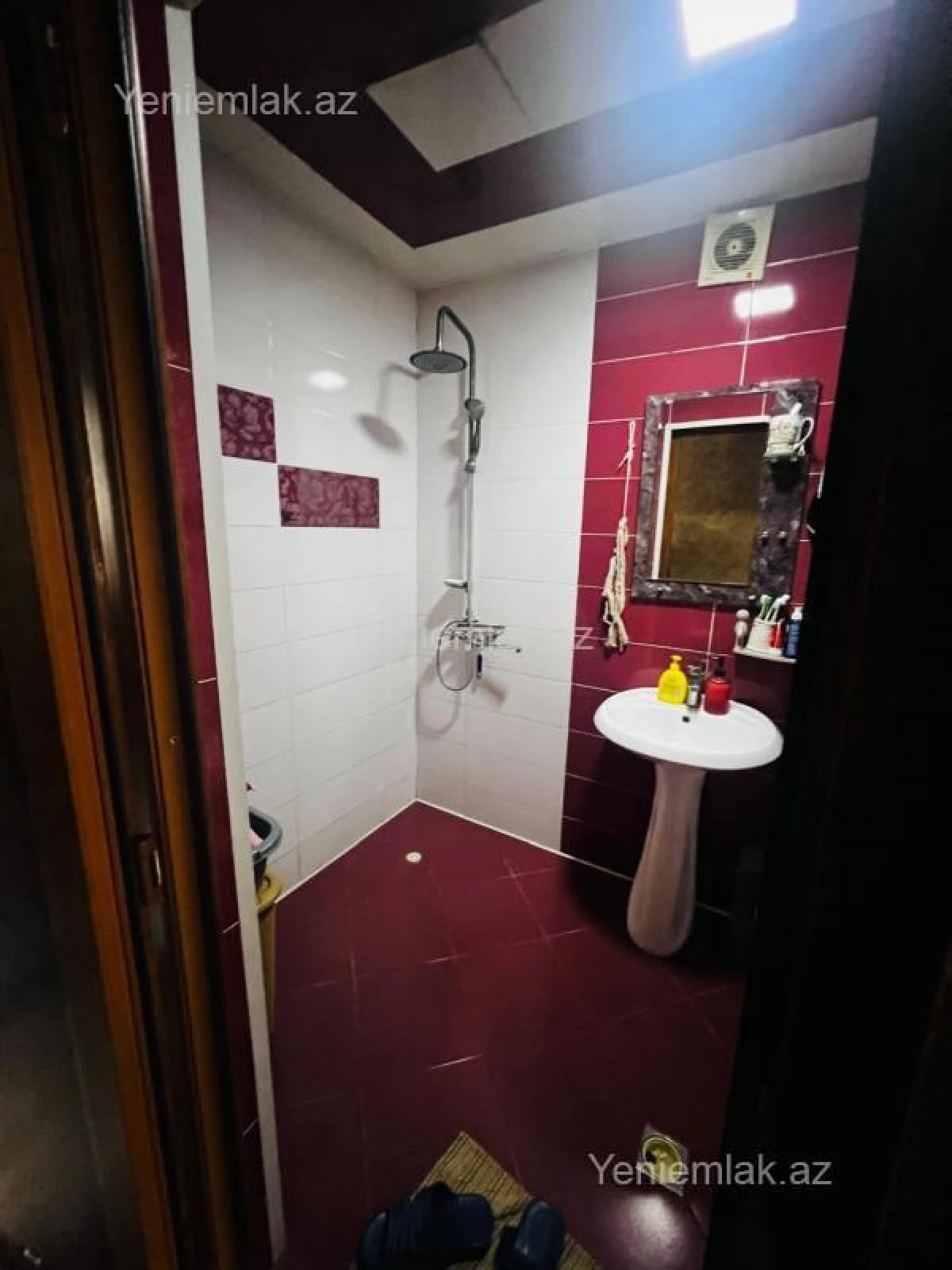 Satılır 3 otaqlı köhnə tikili 85 m²