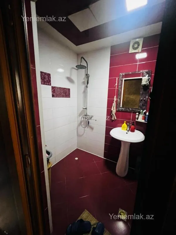 Satılır 3 otaqlı köhnə tikili 85 m²