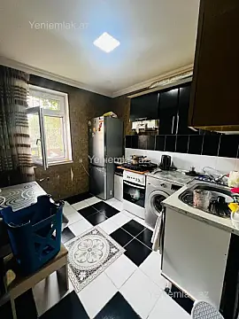 Satılır 3 otaqlı köhnə tikili 85 m²