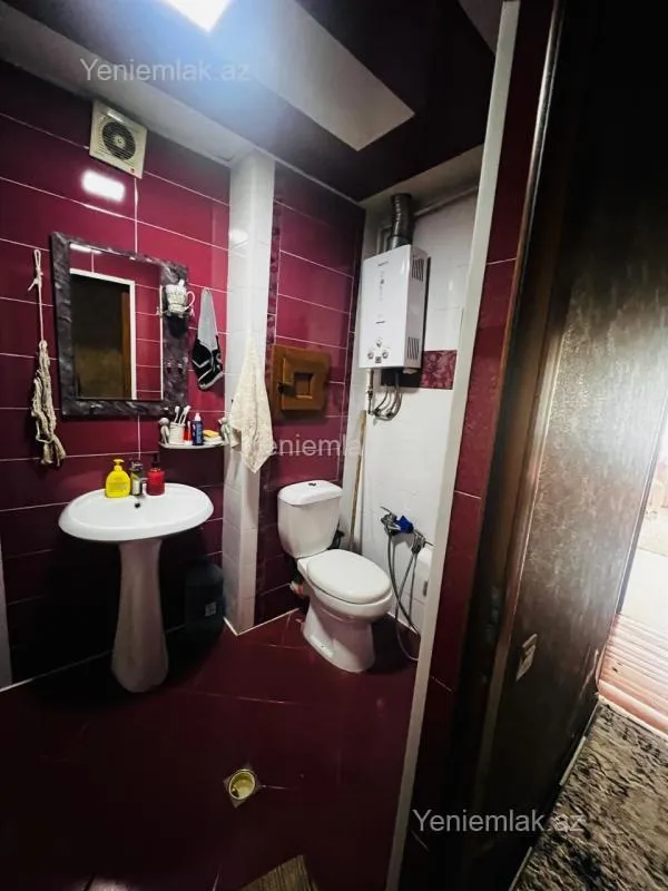 Satılır 3 otaqlı köhnə tikili 85 m²