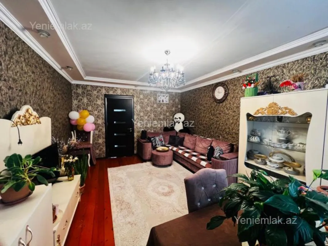 Satılır 3 otaqlı köhnə tikili 85 m²