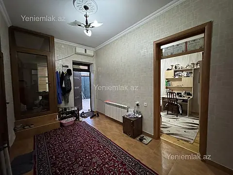 Satılır 6 otaqlı həyət evi 170 m²