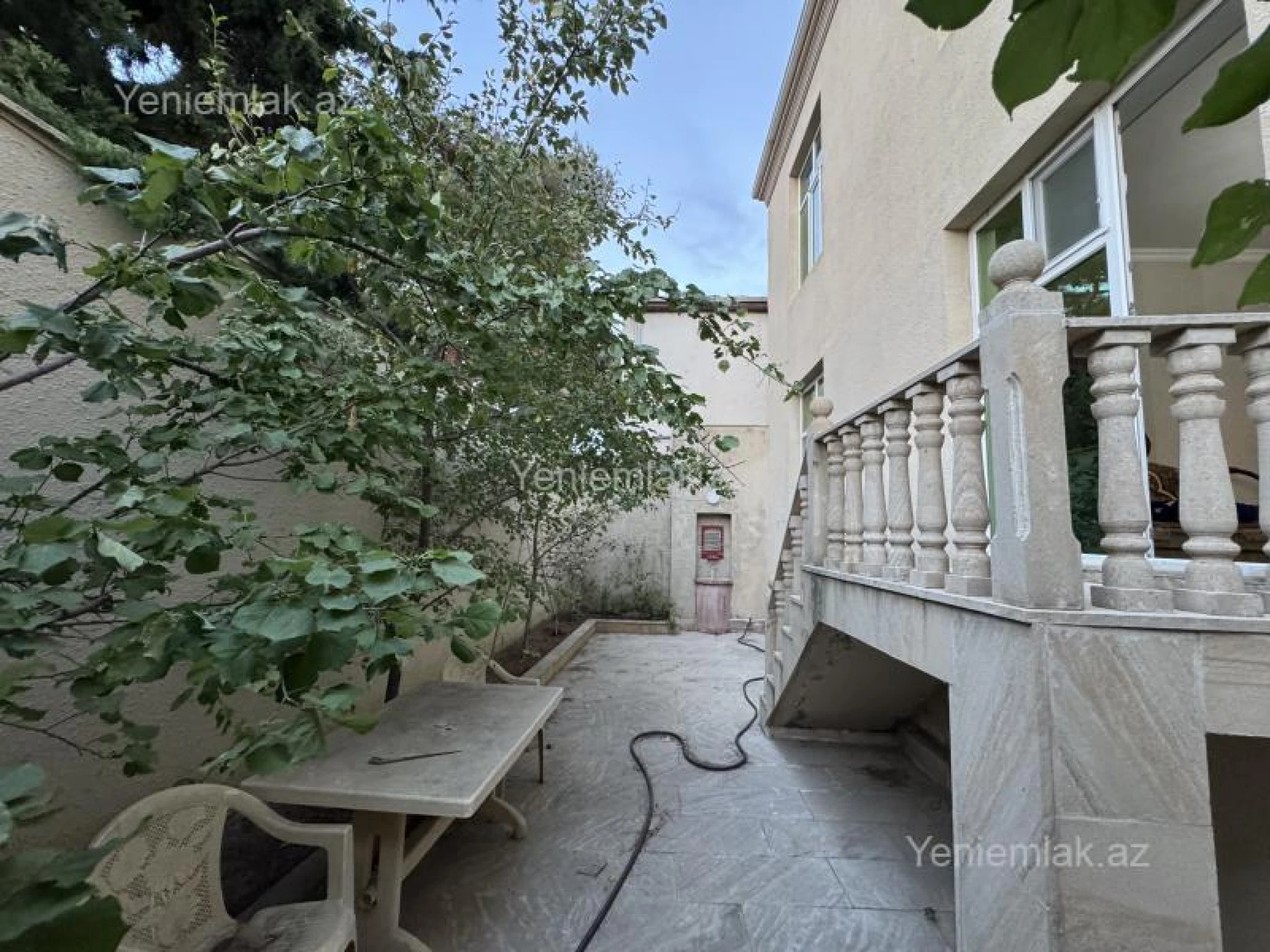 Satılır 6 otaqlı həyət evi 170 m²