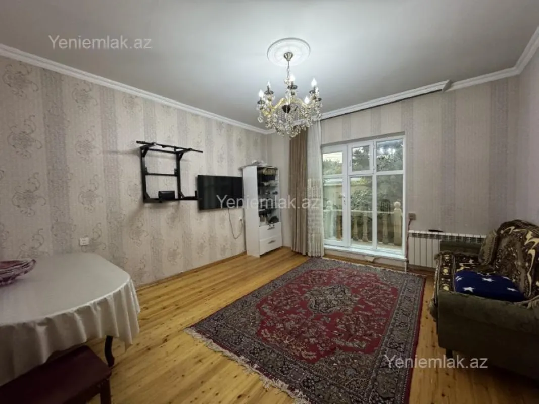 Satılır 6 otaqlı həyət evi 170 m²
