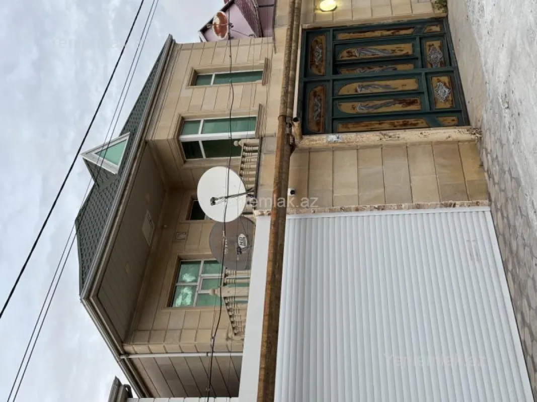 Satılır 6 otaqlı həyət evi 170 m²