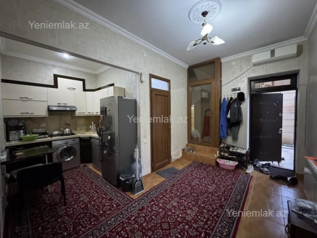 Satılır 6 otaqlı həyət evi 170 m²