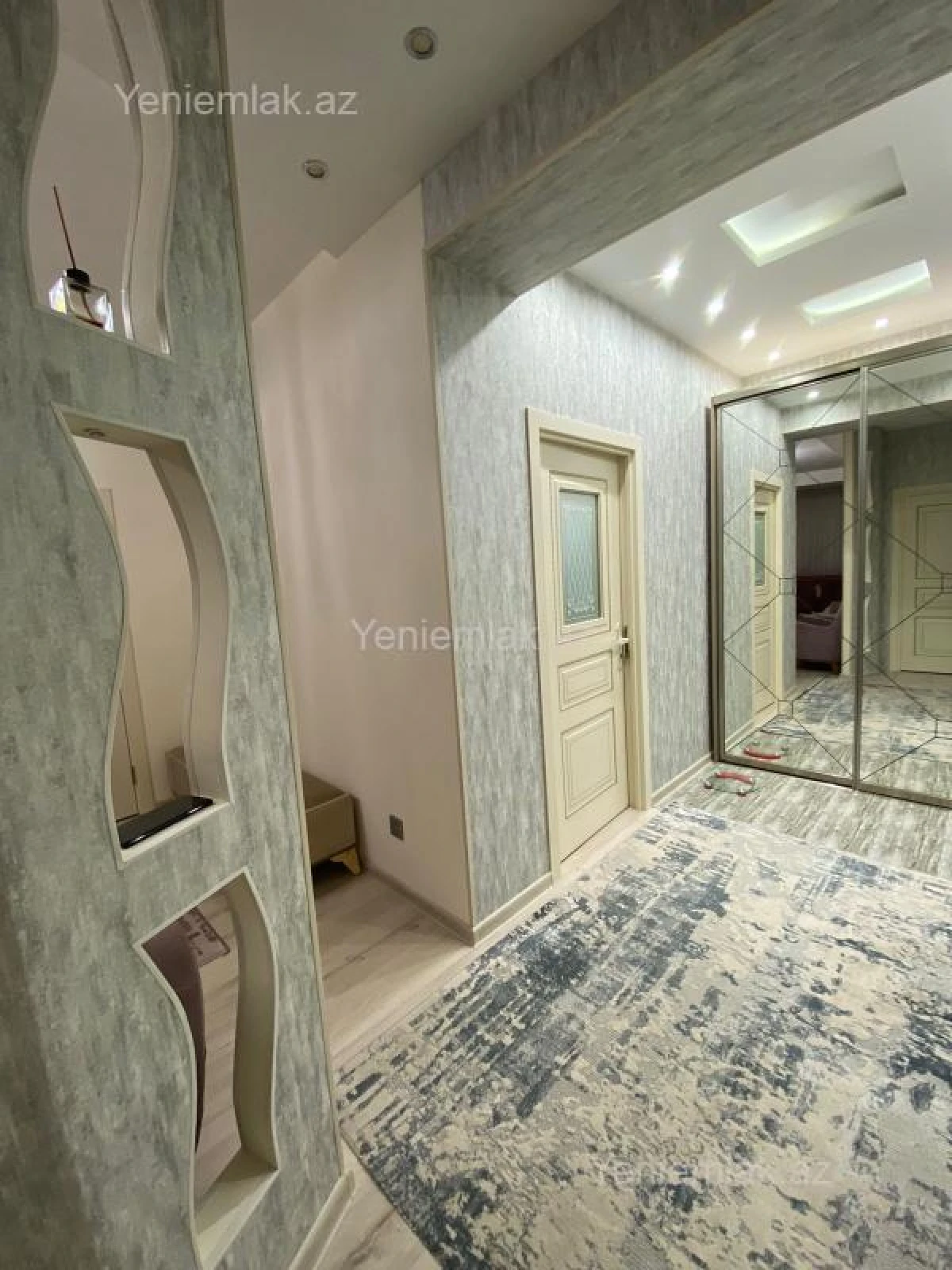 Satılır 3 otaqlı yeni tikili 90 m²