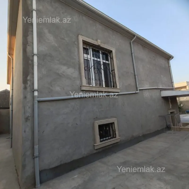 Satılır 5 otaqlı həyət evi 180 m²