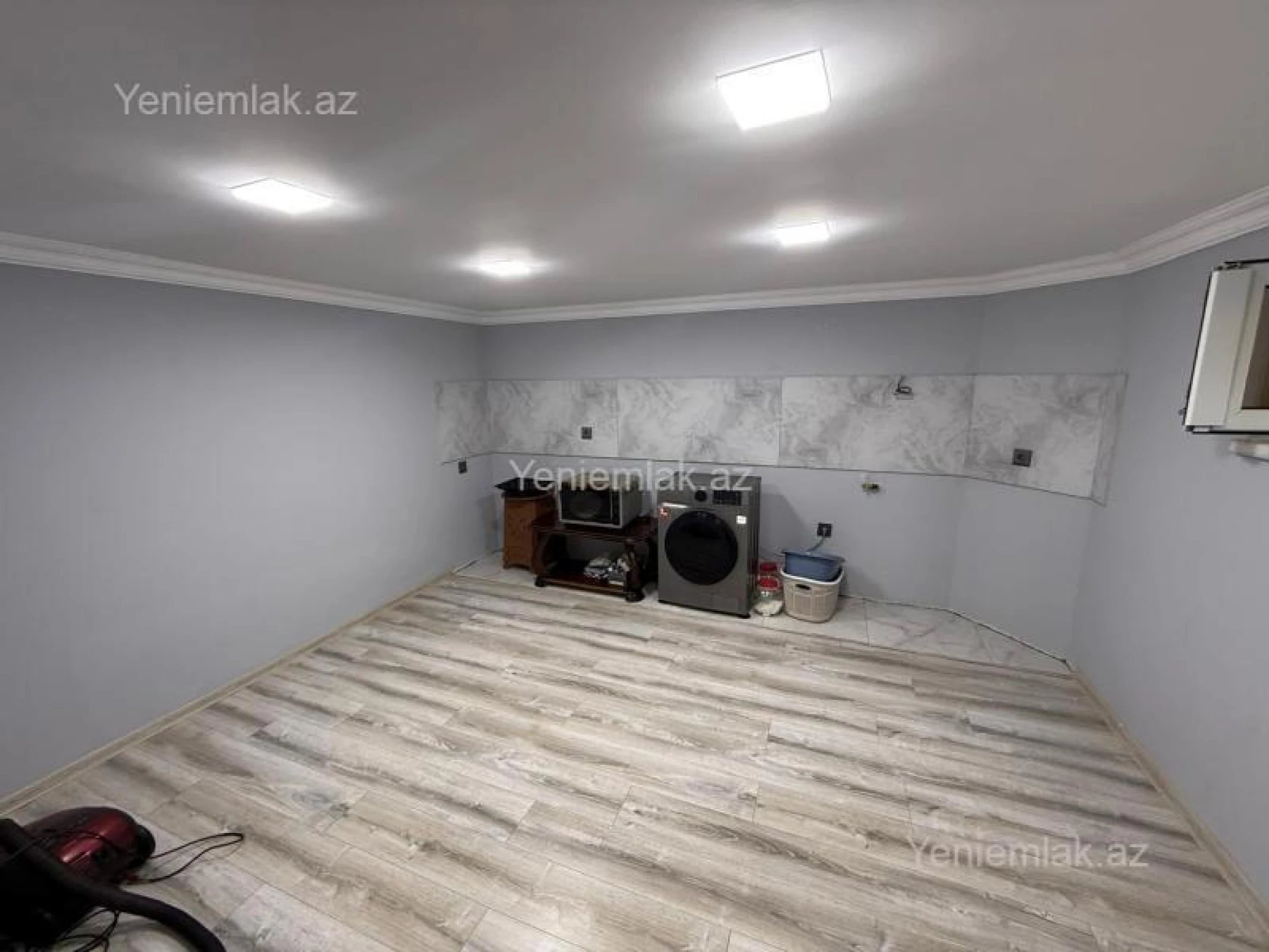 Satılır 5 otaqlı həyət evi 180 m²