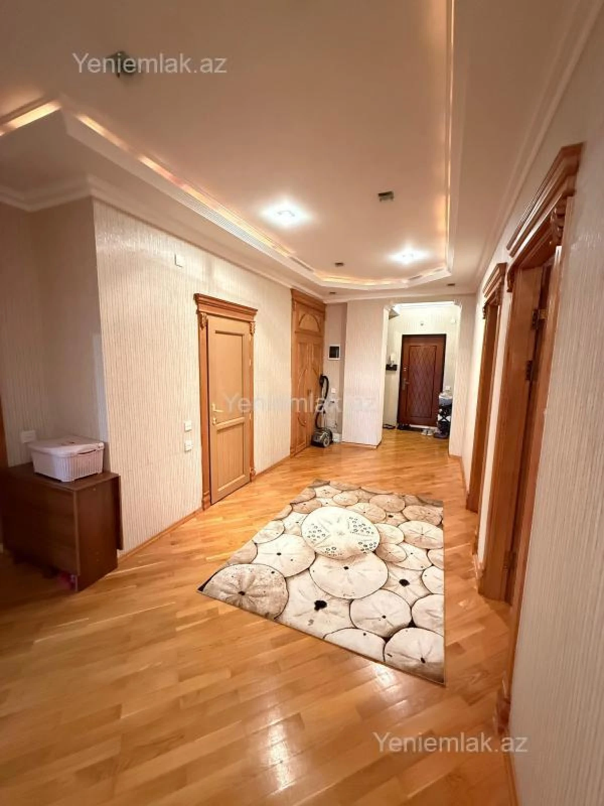 Satılır 3 otaqlı yeni tikili 135 m²