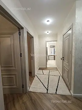 Satılır 4 otaqlı köhnə tikili 120 m²