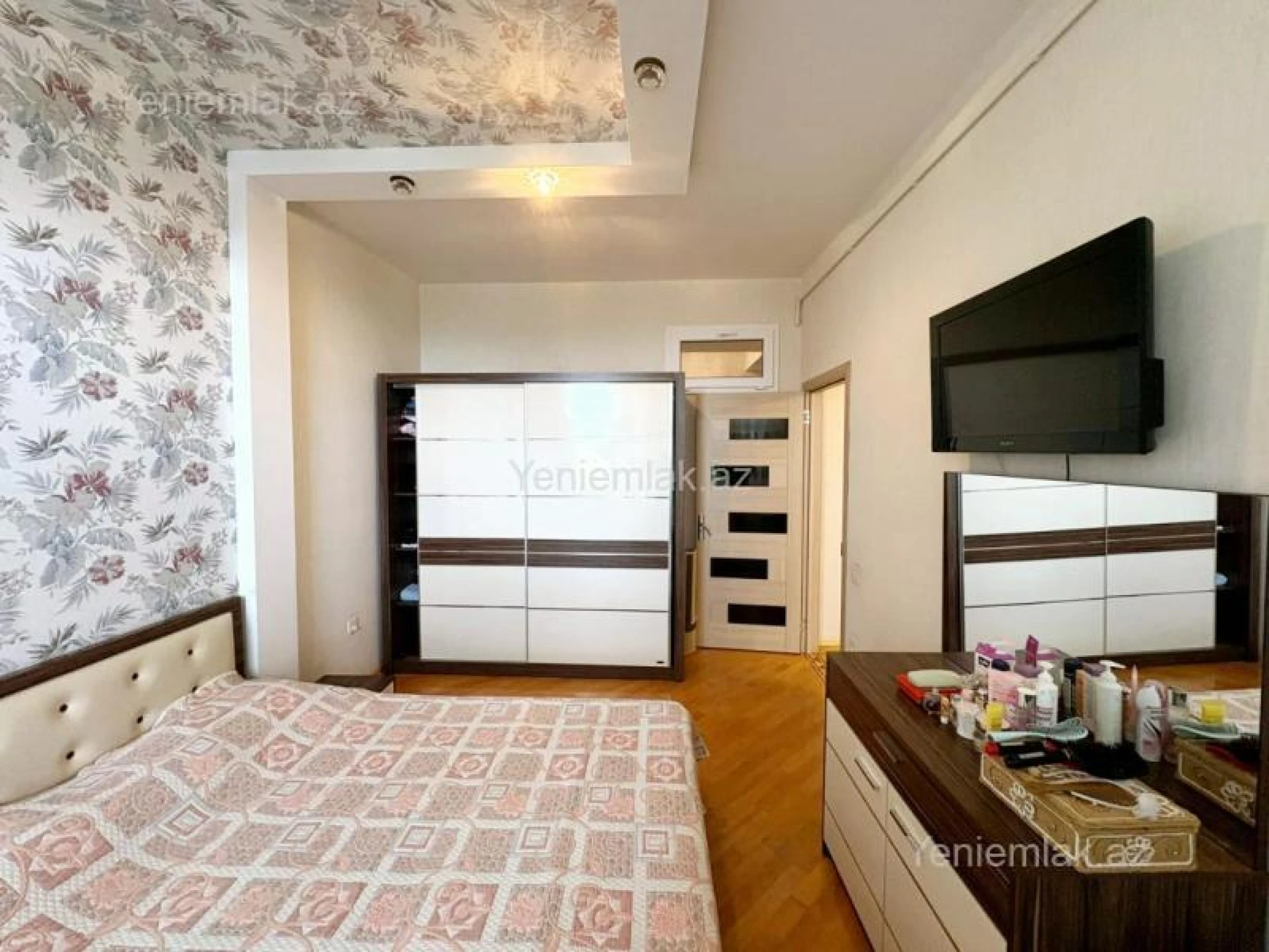 Satılır 3 otaqlı yeni tikili 92 m²