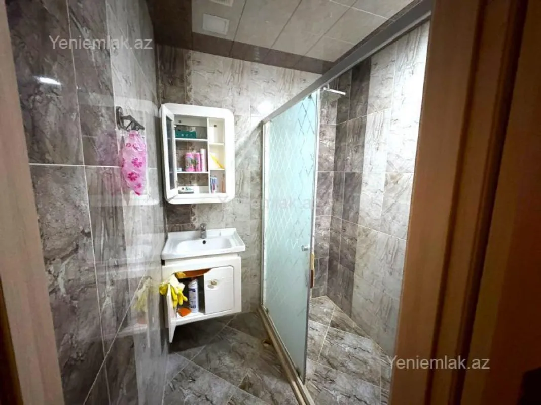 Satılır 3 otaqlı yeni tikili 100 m²