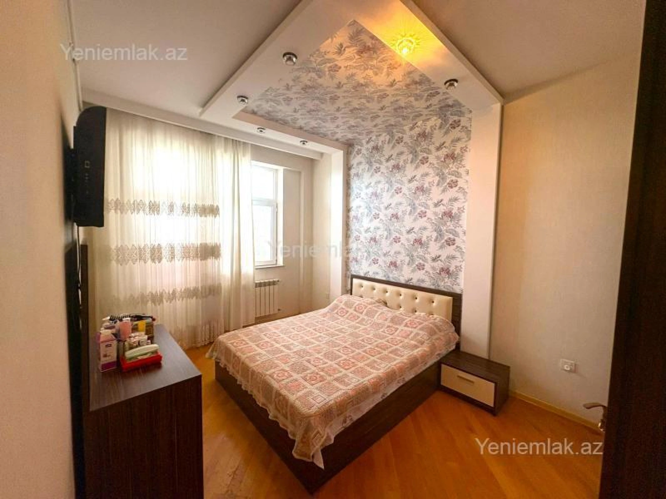 Satılır 3 otaqlı yeni tikili 100 m²