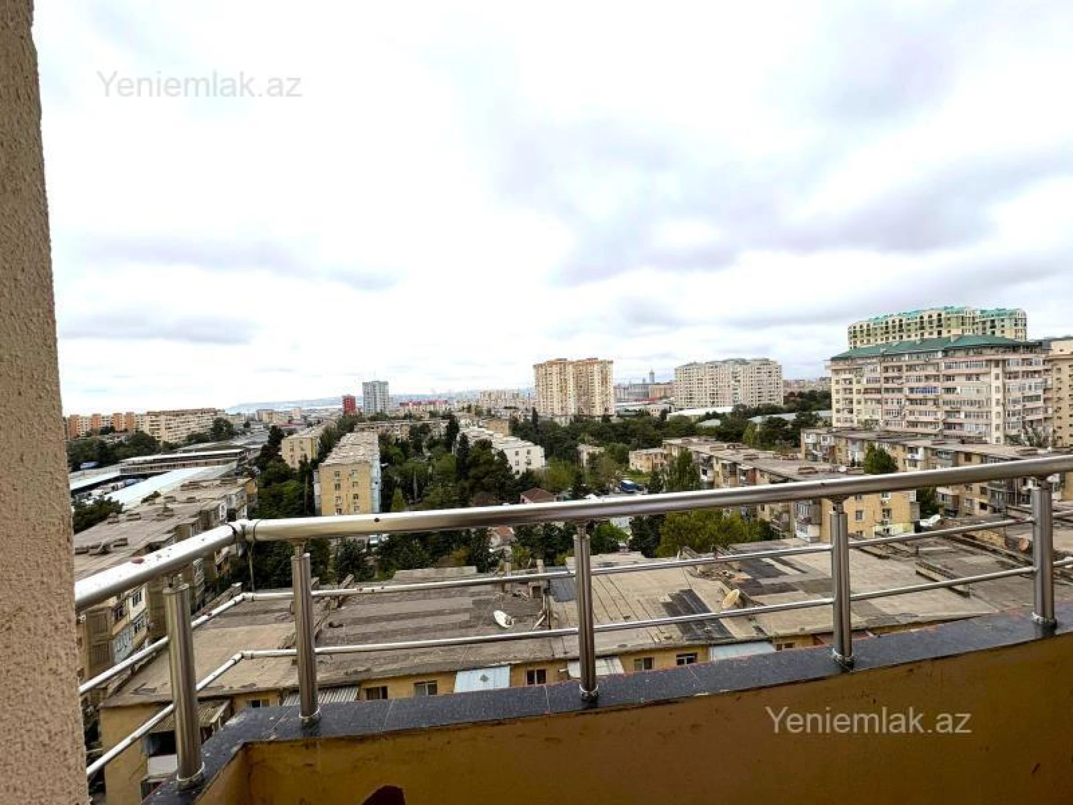 Satılır 3 otaqlı yeni tikili 100 m²