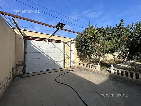 Satılır 6 otaqlı həyət evi 300 m²