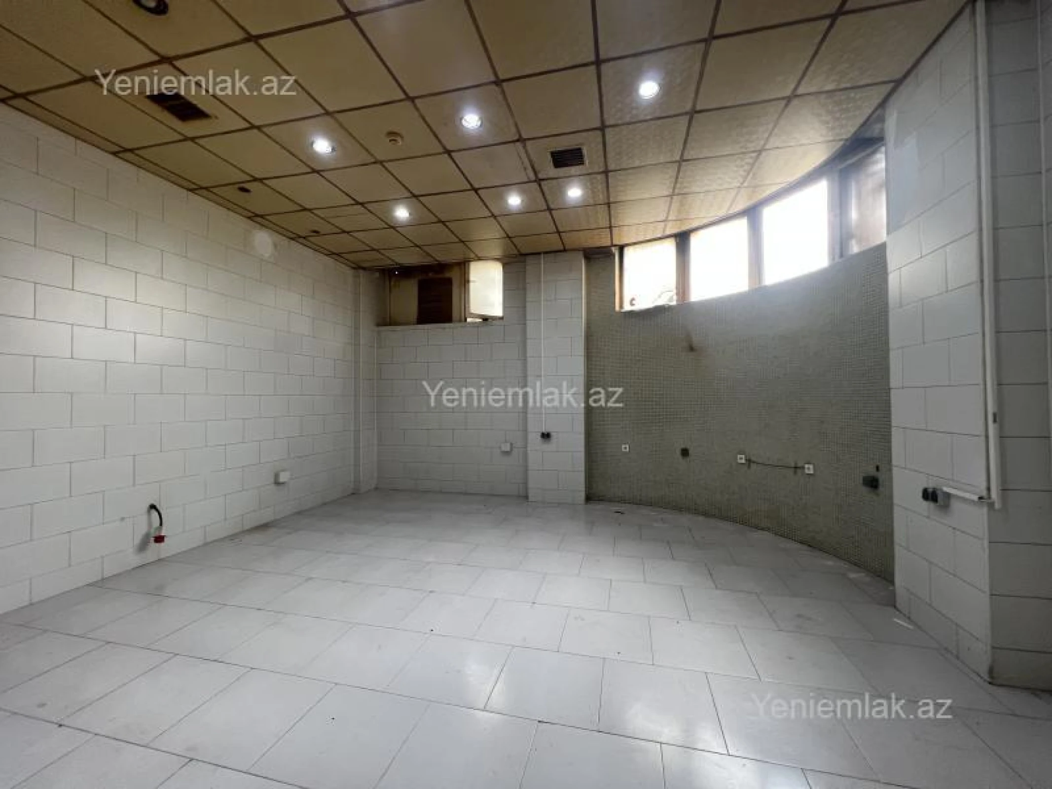 Satılır 5 otaqlı obyekt 410 m²