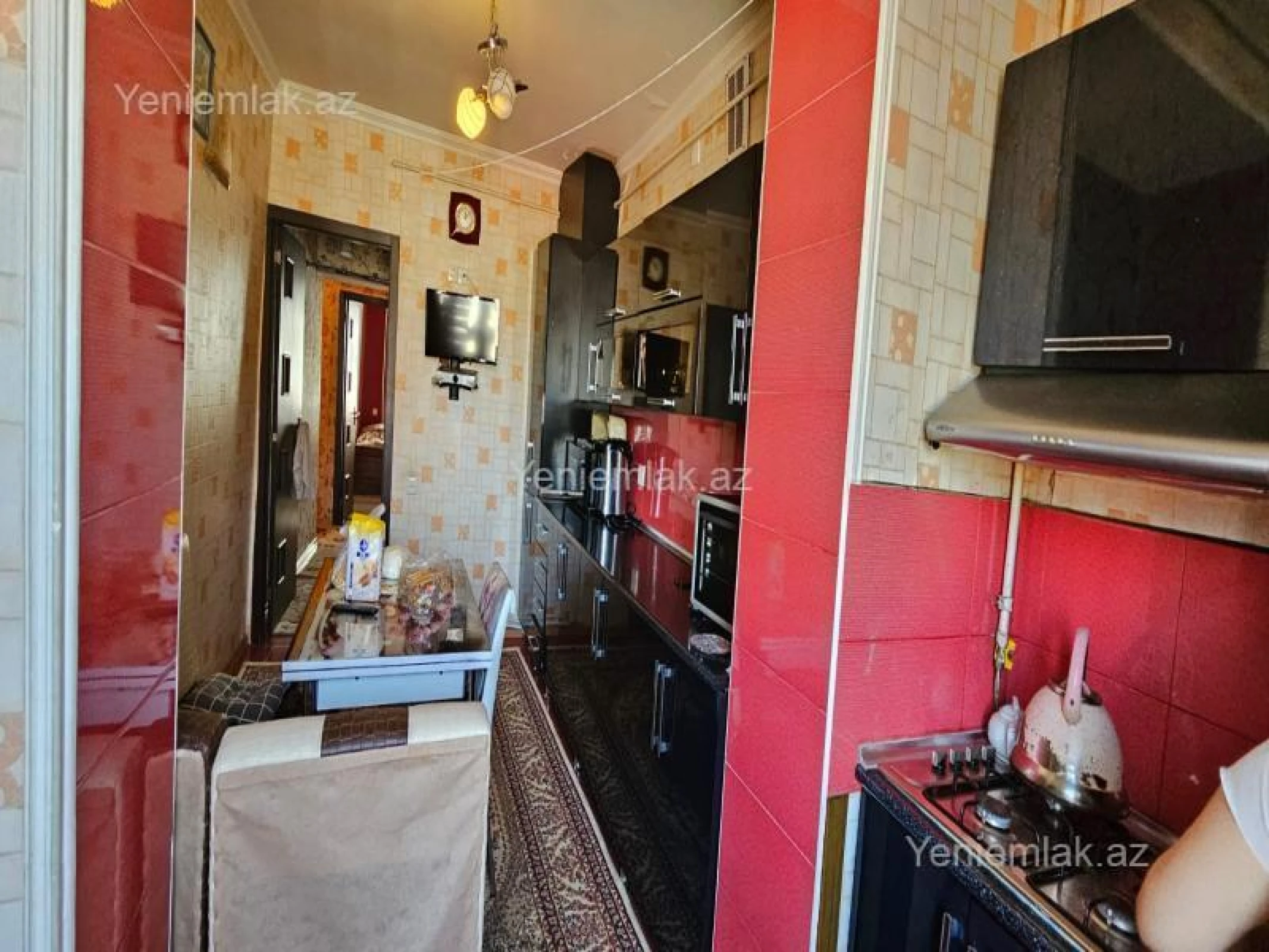 Satılır 3 otaqlı köhnə tikili 80 m²