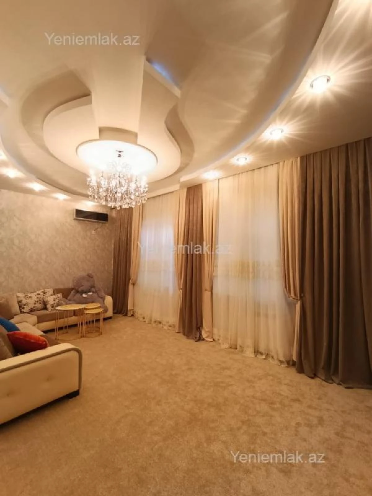 Satılır 7 otaqlı həyət evi 200 m²