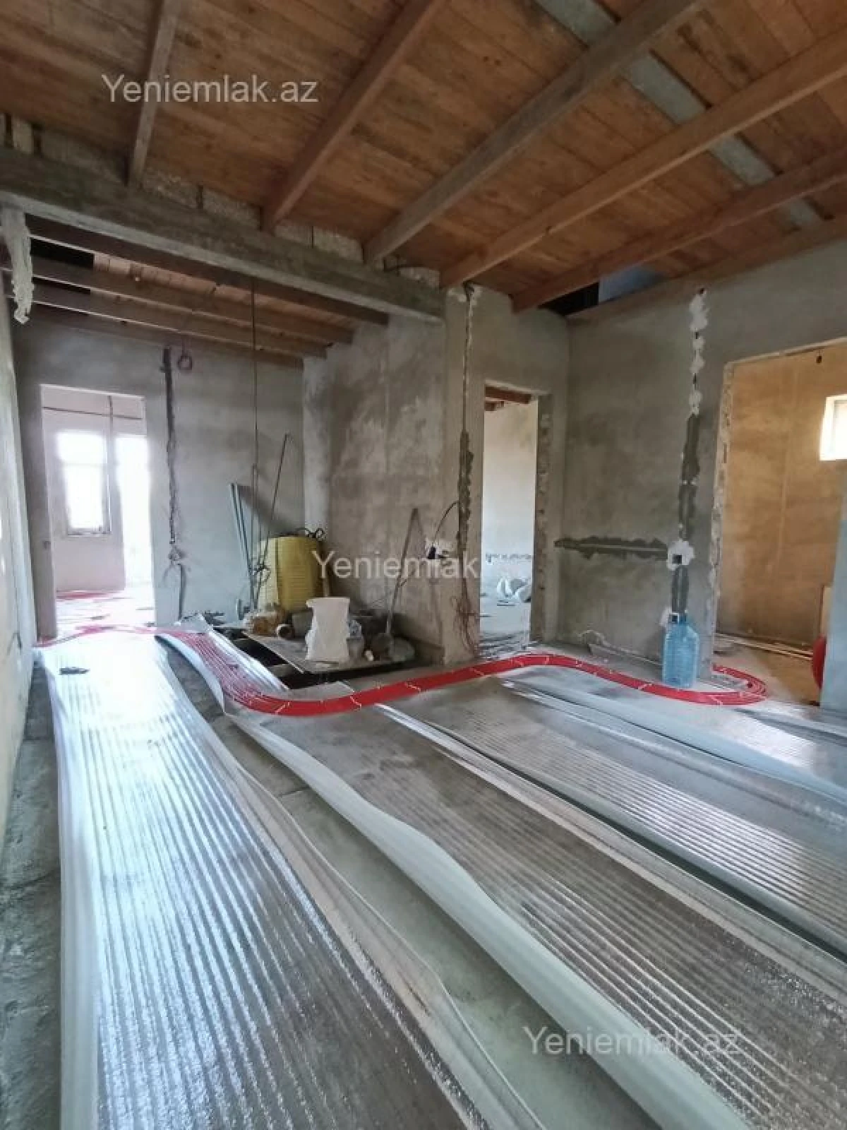 Satılır 7 otaqlı həyət evi 200 m²