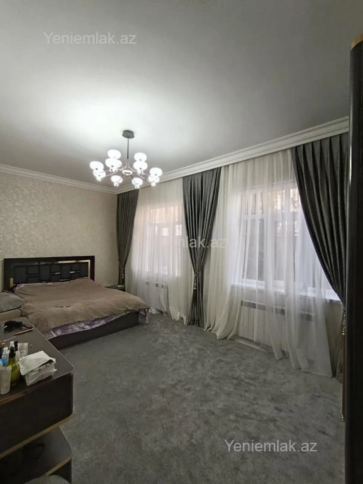 Satılır 7 otaqlı həyət evi 200 m²