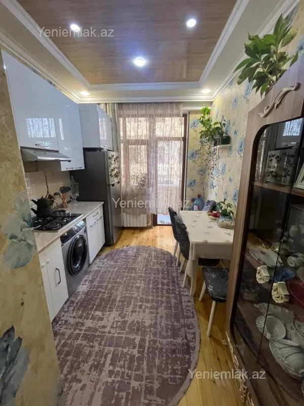 Satılır 2 otaqlı yeni tikili 60 m²