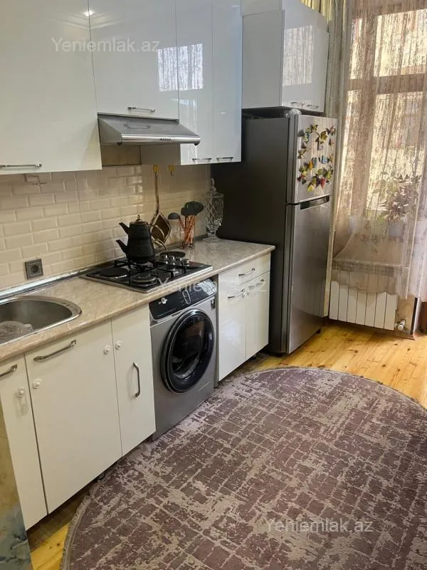 Satılır 2 otaqlı yeni tikili 60 m²