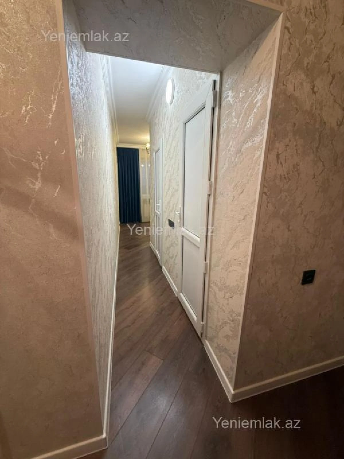Satılır 3 otaqlı köhnə tikili 75 m²