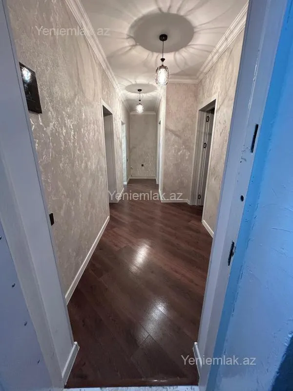 Satılır 3 otaqlı köhnə tikili 75 m²