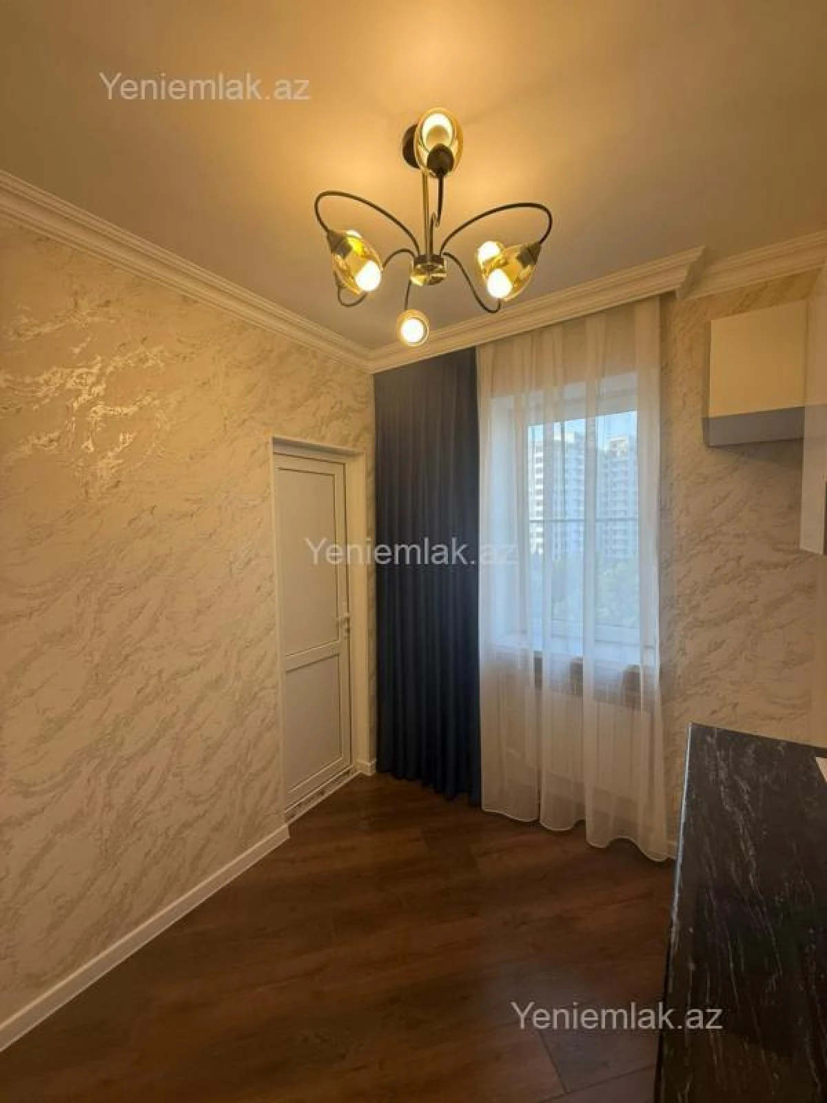 Satılır 3 otaqlı köhnə tikili 75 m²