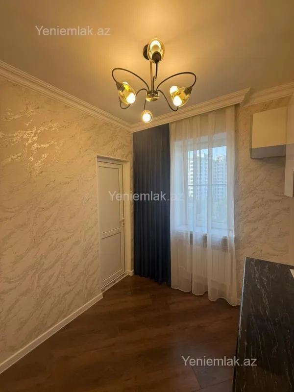 Satılır 3 otaqlı köhnə tikili 75 m²
