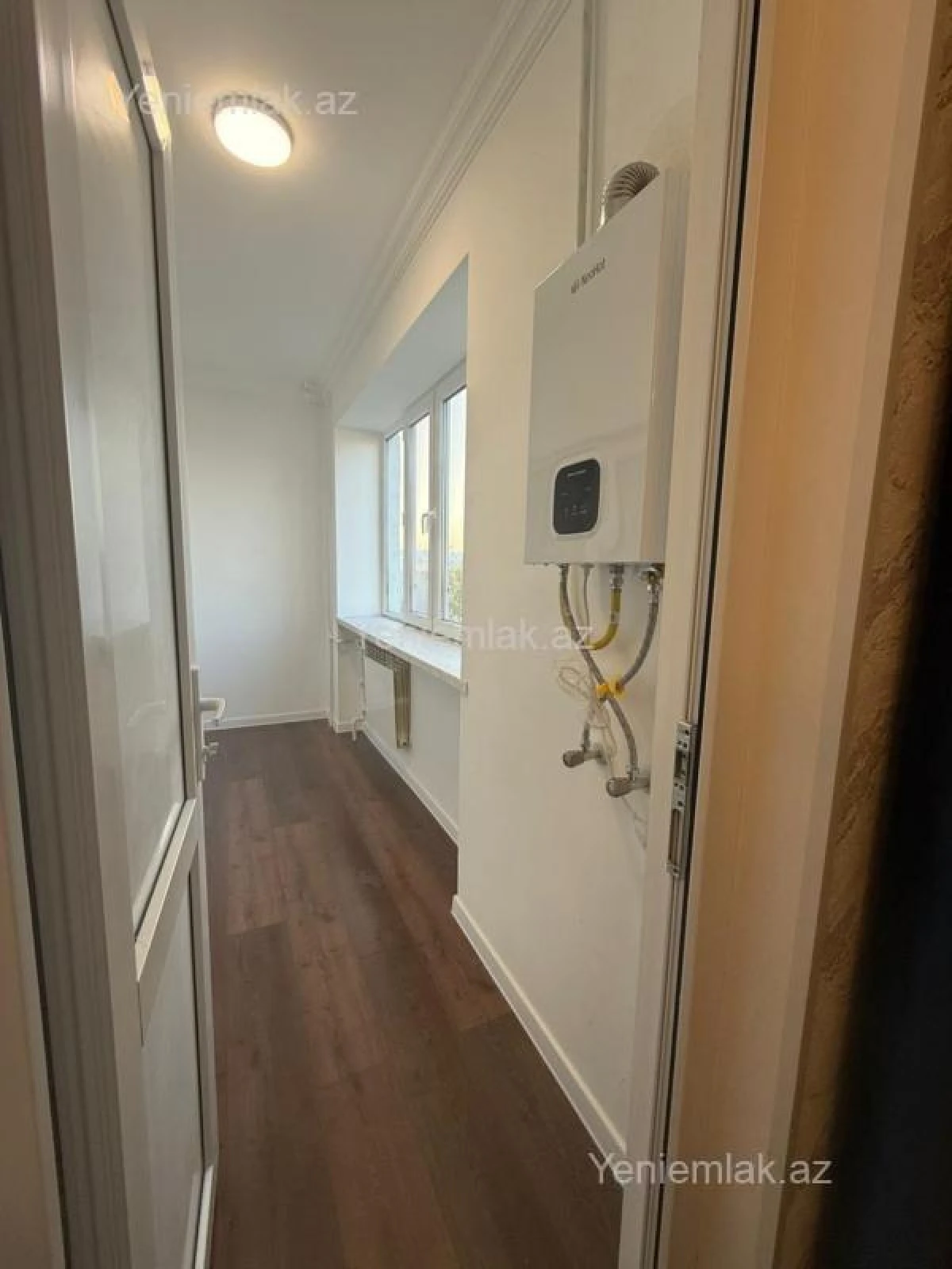 Satılır 3 otaqlı köhnə tikili 75 m²