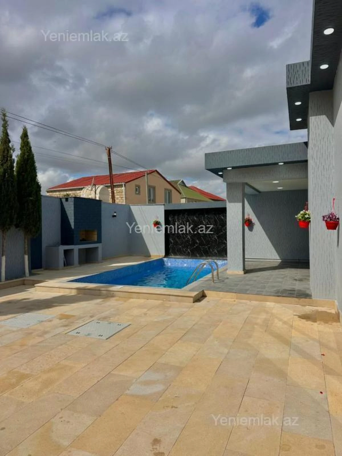 Satılır 4 otaqlı həyət evi 150 m²