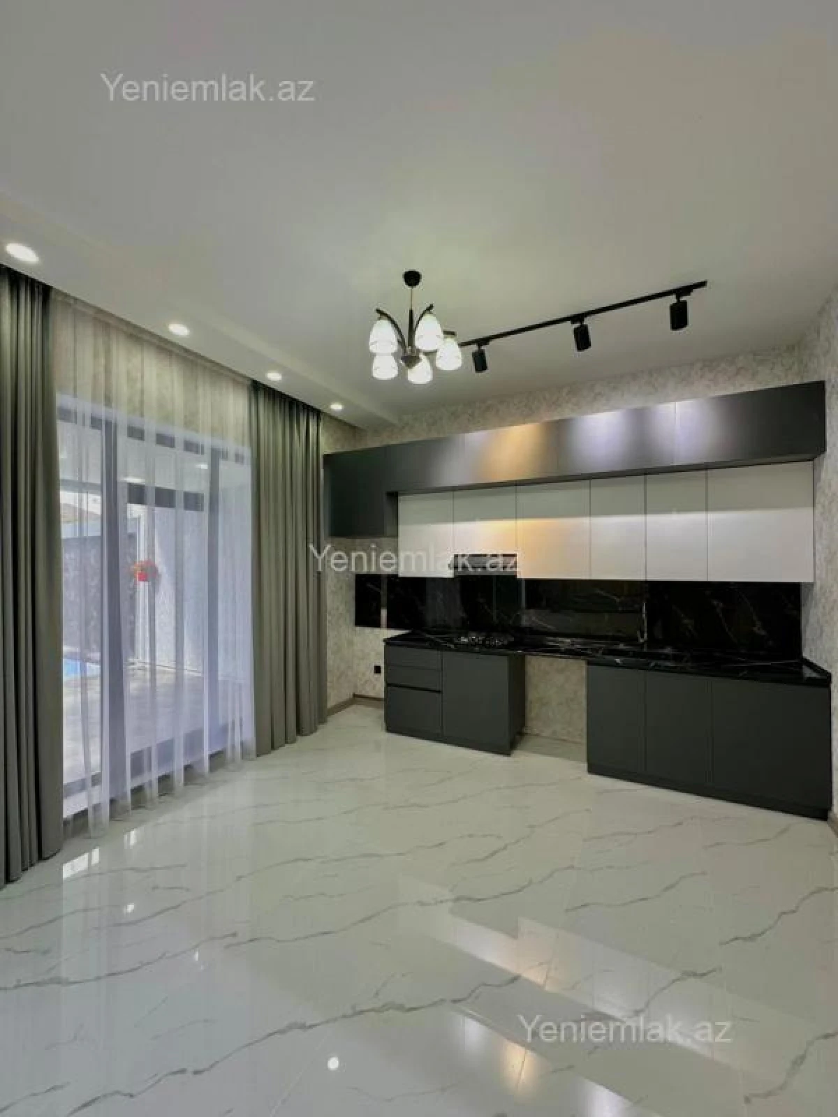 Satılır 4 otaqlı həyət evi 150 m²