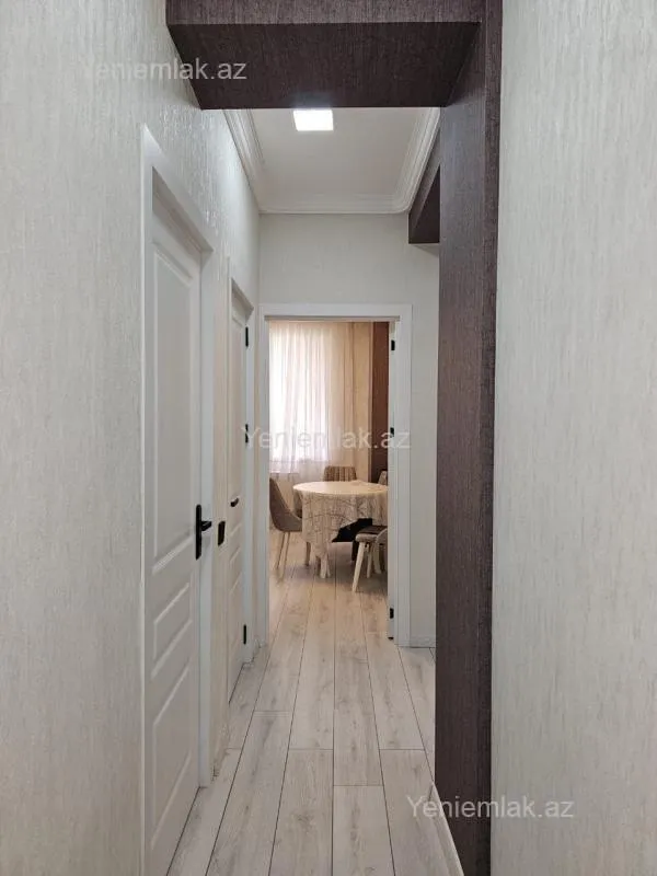 Satılır 2 otaqlı yeni tikili 74 m²