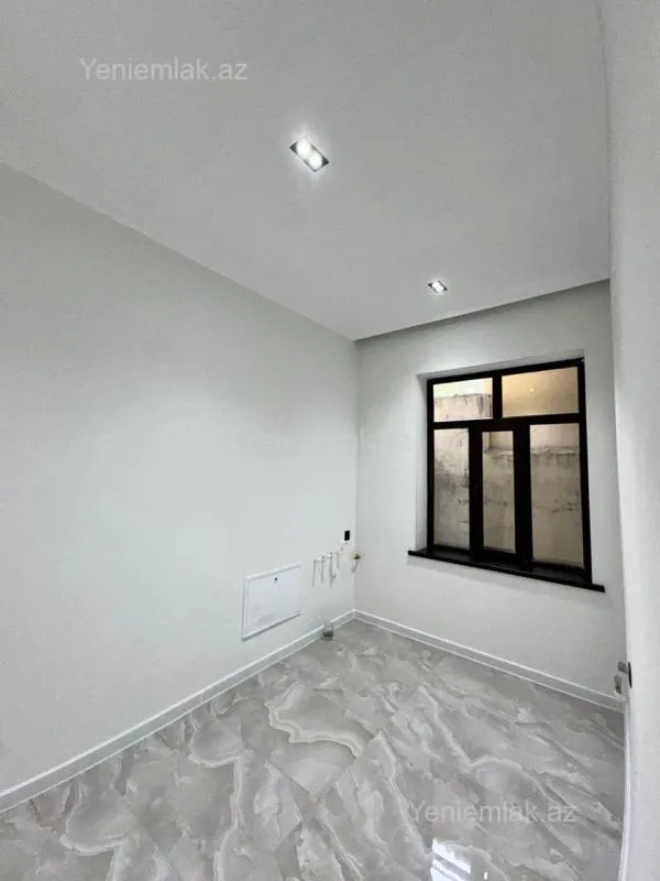 Satılır 5 otaqlı həyət evi 200 m²