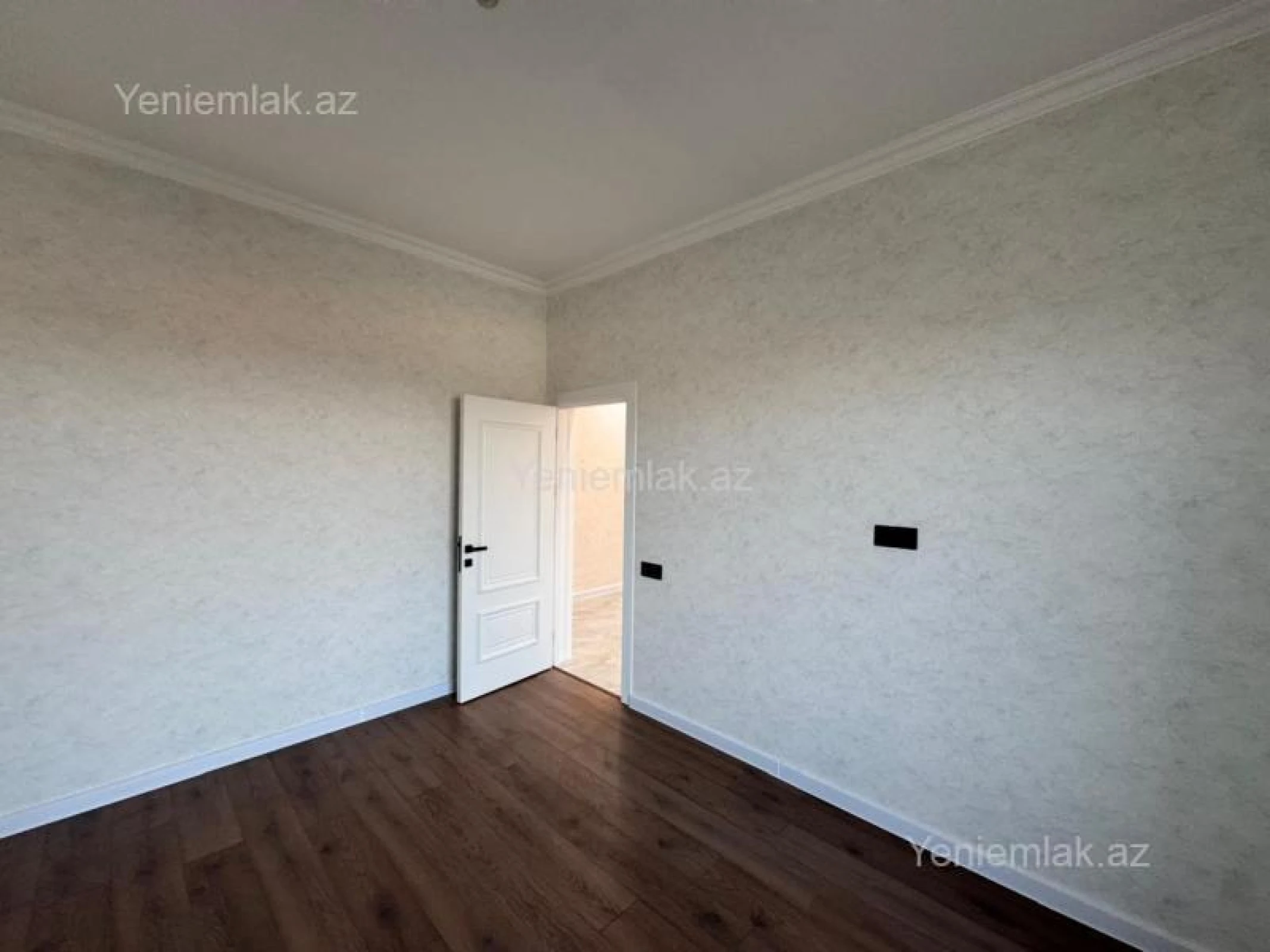 Satılır 5 otaqlı həyət evi 200 m²