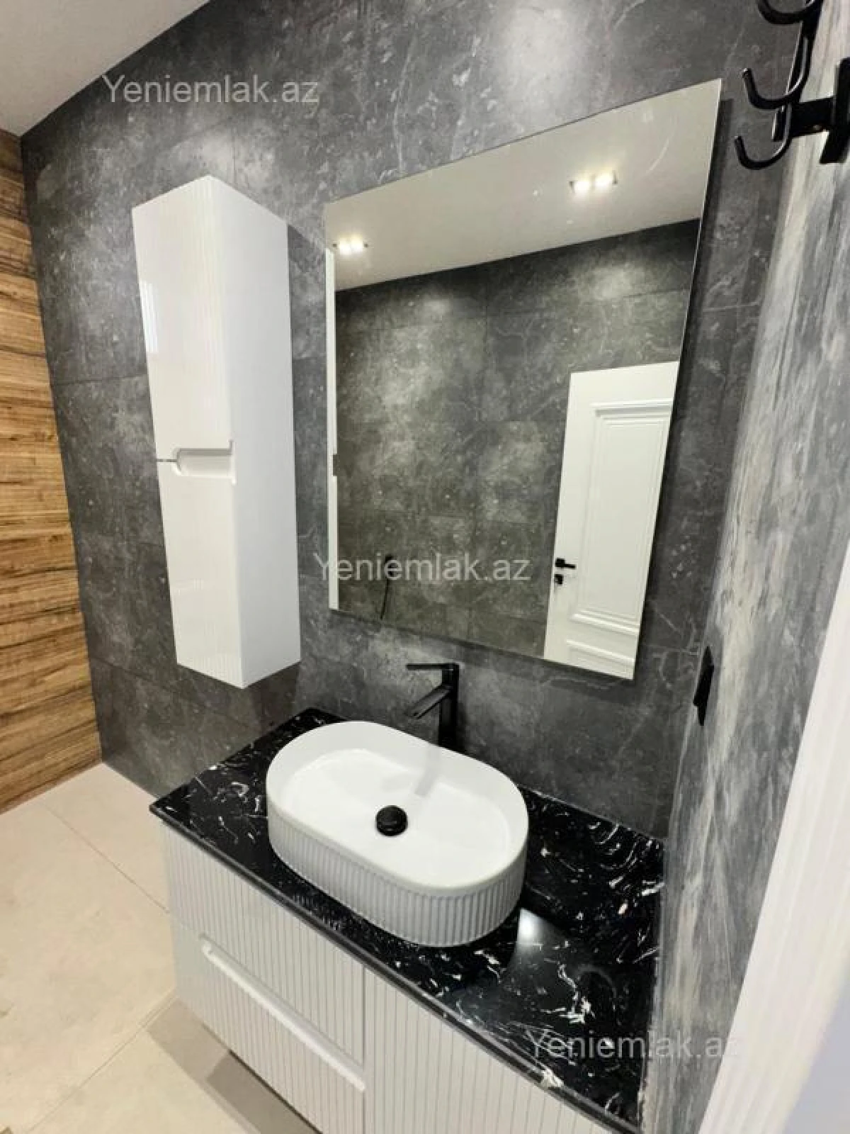 Satılır 5 otaqlı həyət evi 200 m²