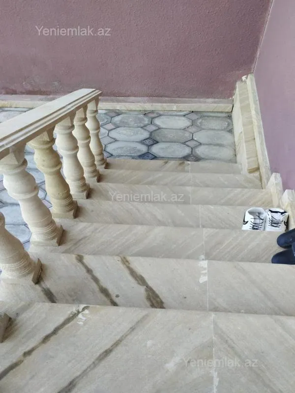 Satılır 4 otaqlı həyət evi 120 m²