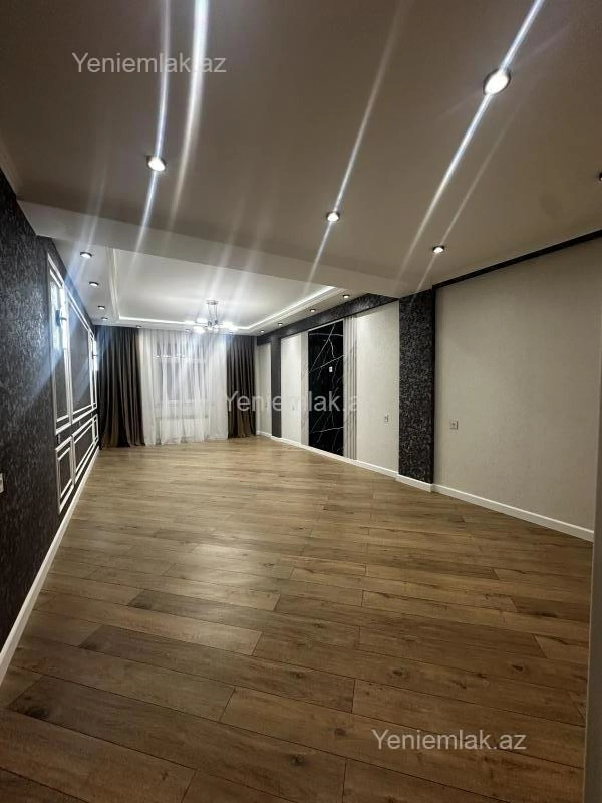 Satılır 5 otaqlı yeni tikili 155 m²