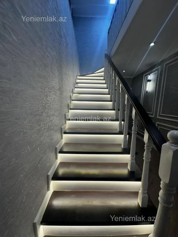 Satılır 5 otaqlı yeni tikili 155 m²