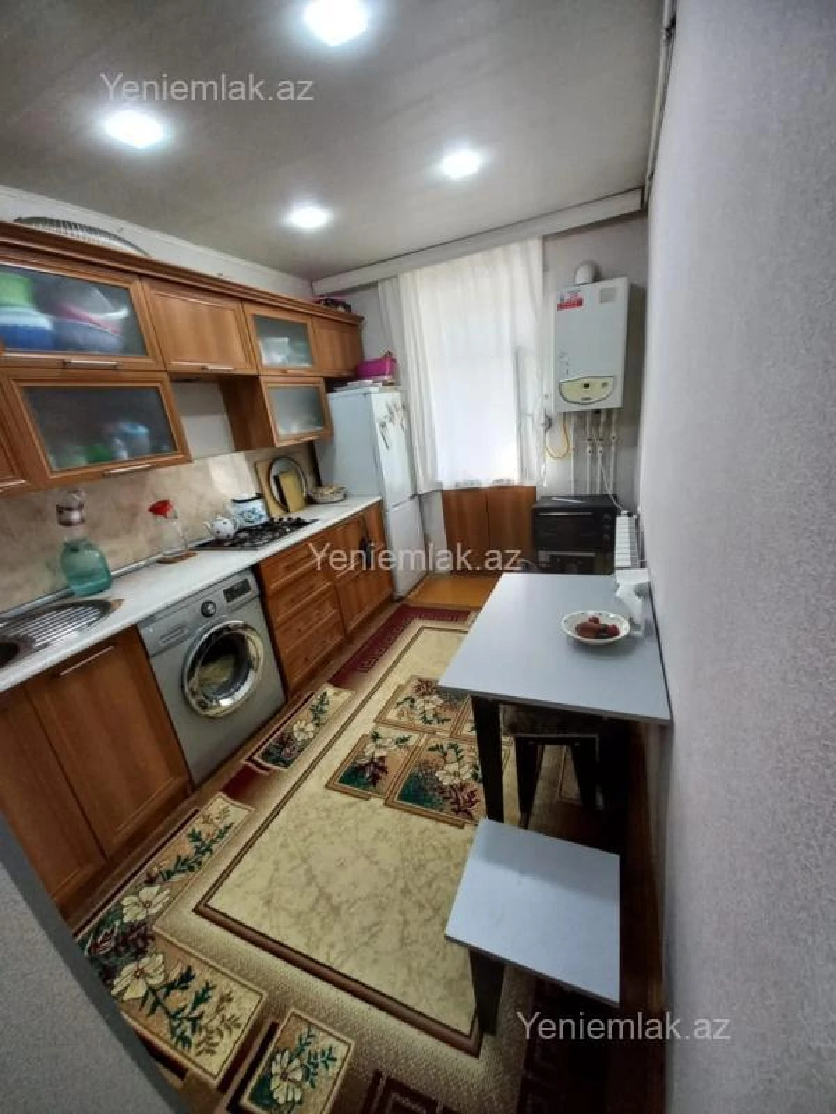 Satılır 2 otaqlı köhnə tikili 52 m²