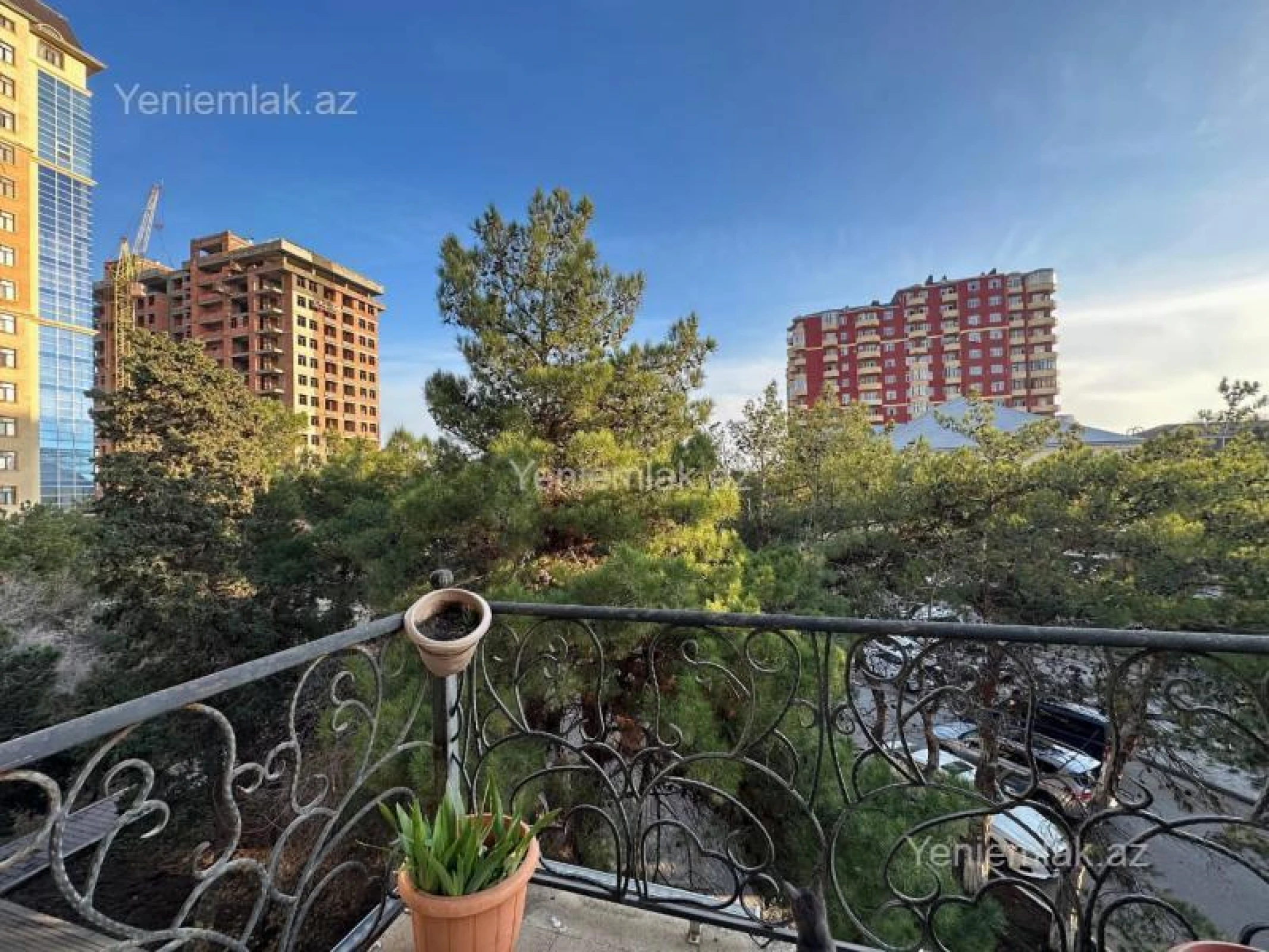 Satılır 3 otaqlı köhnə tikili 70 m²