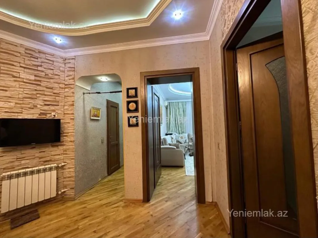 Satılır 3 otaqlı köhnə tikili 70 m²