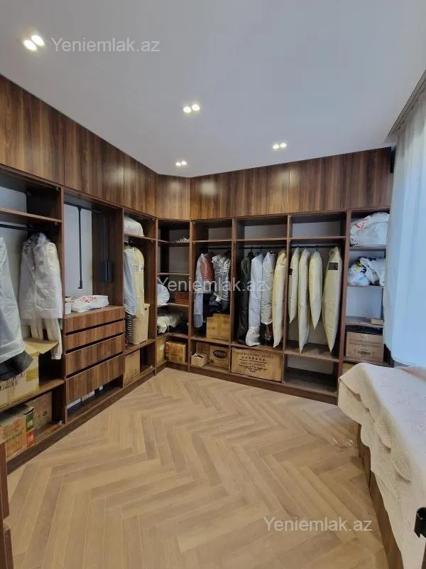 Satılır 3 otaqlı yeni tikili 154 m²