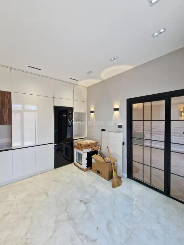 Satılır 3 otaqlı yeni tikili 154 m²