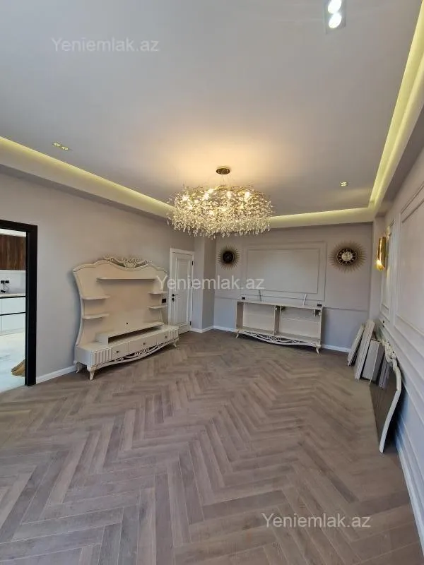 Satılır 3 otaqlı yeni tikili 154 m²